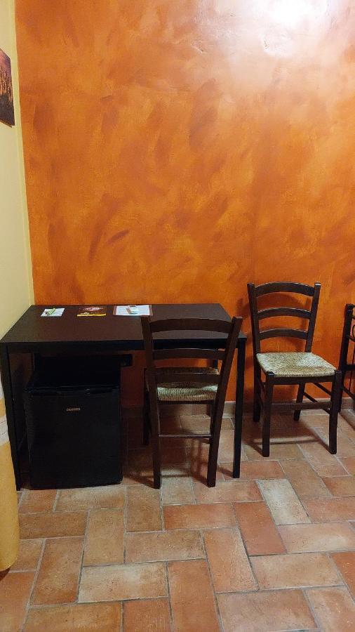 La Casa Dei Nonni Hotel Torre Orsina Kültér fotó