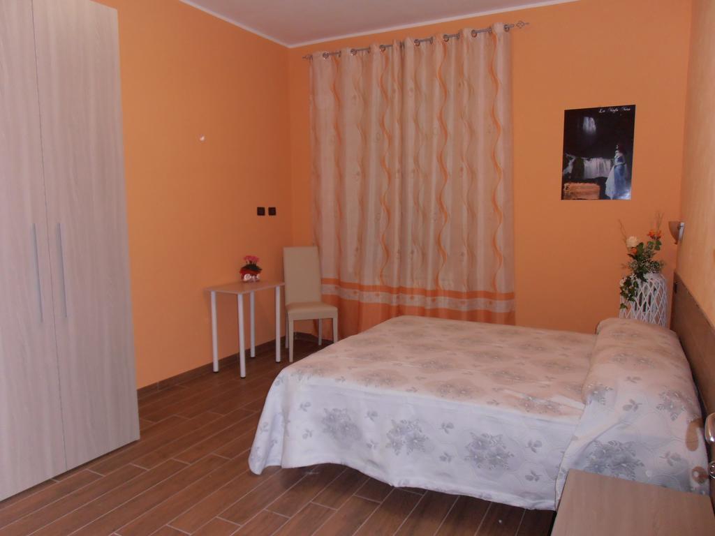 La Casa Dei Nonni Hotel Torre Orsina Kültér fotó